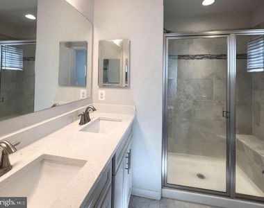 7801 Rosella Lane - Photo Thumbnail 10