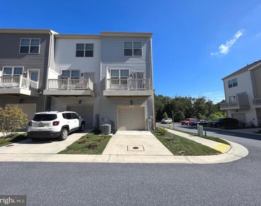 7801 Rosella Lane - Photo Thumbnail 18