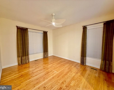 8328 Oakwood Road - Photo Thumbnail 19