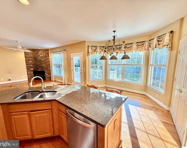 8328 Oakwood Road - Photo Thumbnail 9