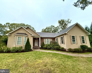 8328 Oakwood Road - Photo Thumbnail 1