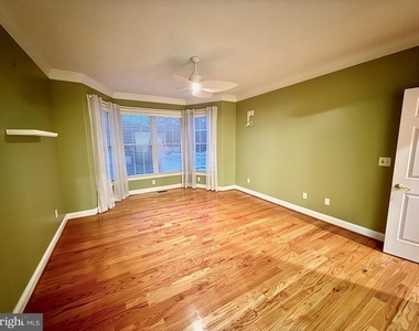 8328 Oakwood Road - Photo Thumbnail 15