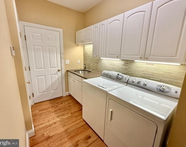 8328 Oakwood Road - Photo Thumbnail 14