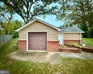 8328 Oakwood Road - Photo Thumbnail 37