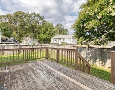 7846 Dero Drive - Photo Thumbnail 30