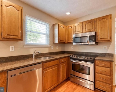7846 Dero Drive - Photo Thumbnail 15