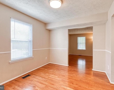 7846 Dero Drive - Photo Thumbnail 8