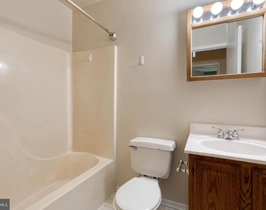 7846 Dero Drive - Photo Thumbnail 26