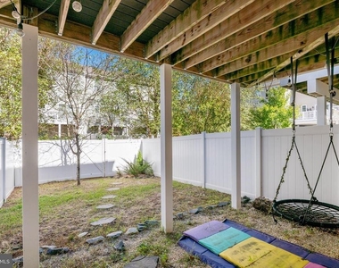 518 Kinglets Roost Lane - Photo Thumbnail 19