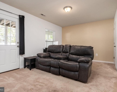 518 Kinglets Roost Lane - Photo Thumbnail 2