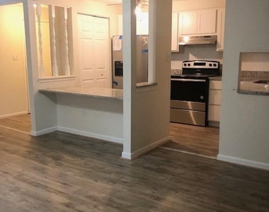 3500 Kingsley Court - Photo Thumbnail 6