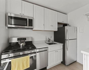 1260 21st Street Nw - Photo Thumbnail 7