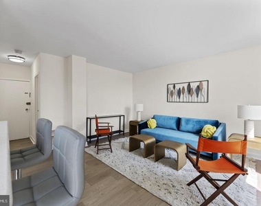 1260 21st Street Nw - Photo Thumbnail 3
