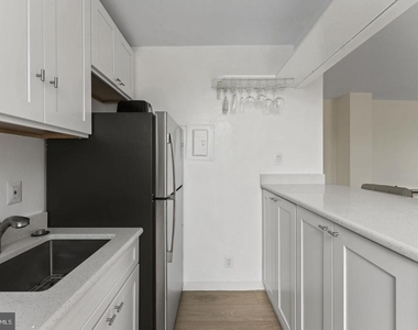 1260 21st Street Nw - Photo Thumbnail 8