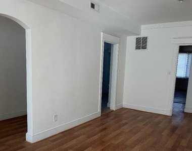 2419 Shannon Place Se - Photo Thumbnail 2