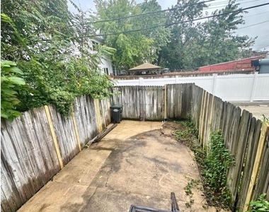 623 18th Street Ne - Photo Thumbnail 19