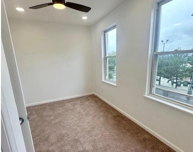 623 18th Street Ne - Photo Thumbnail 13