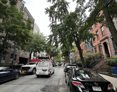 235 West 22nd Street, New York, NY 10011 - Photo Thumbnail 1