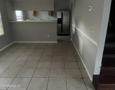 6476 Sable Woods Drive E - Photo Thumbnail 17