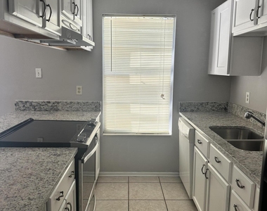 6476 Sable Woods Drive E - Photo Thumbnail 1
