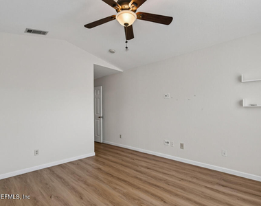 13810 Sutton Park Drive N - Photo Thumbnail 39