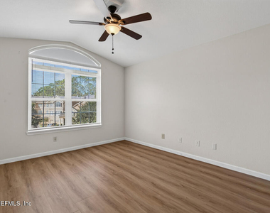 13810 Sutton Park Drive N - Photo Thumbnail 37