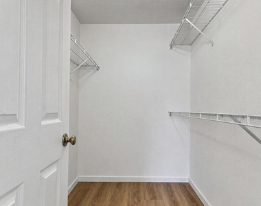 13810 Sutton Park Drive N - Photo Thumbnail 49