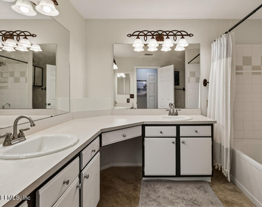 13810 Sutton Park Drive N - Photo Thumbnail 31