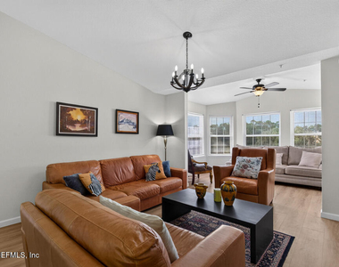 13810 Sutton Park Drive N - Photo Thumbnail 22