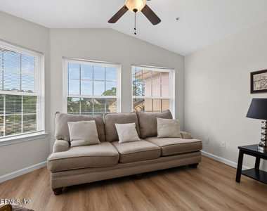 13810 Sutton Park Drive N - Photo Thumbnail 27