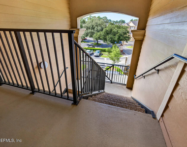 13810 Sutton Park Drive N - Photo Thumbnail 6