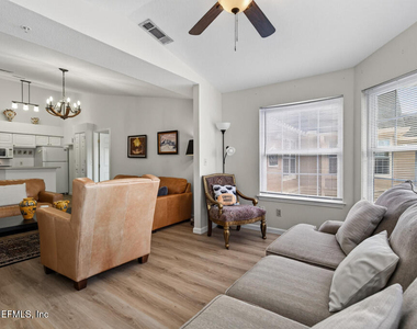 13810 Sutton Park Drive N - Photo Thumbnail 30