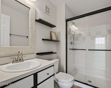 13810 Sutton Park Drive N - Photo Thumbnail 44