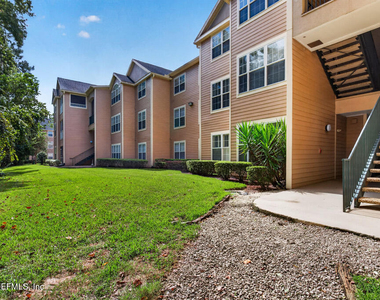13810 Sutton Park Drive N - Photo Thumbnail 50