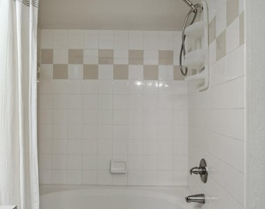 13810 Sutton Park Drive N - Photo Thumbnail 33