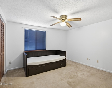 11418 Beacon Drive N - Photo Thumbnail 15