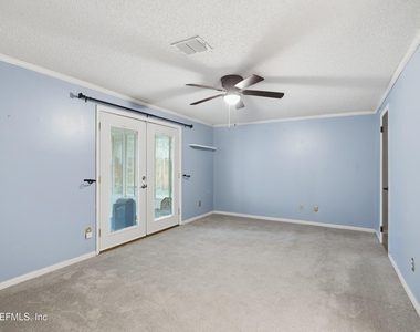 11418 Beacon Drive N - Photo Thumbnail 10