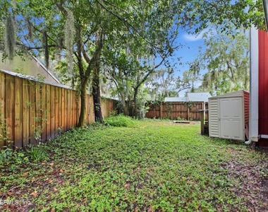 11418 Beacon Drive N - Photo Thumbnail 18