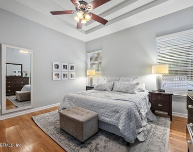 12204 Nettlecreek Drive - Photo Thumbnail 10