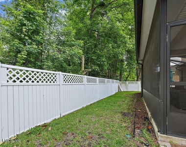 12204 Nettlecreek Drive - Photo Thumbnail 20