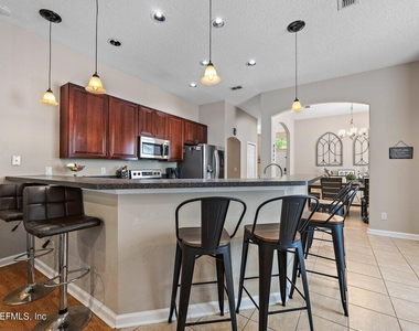 12204 Nettlecreek Drive - Photo Thumbnail 8