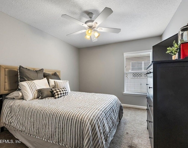 12204 Nettlecreek Drive - Photo Thumbnail 14