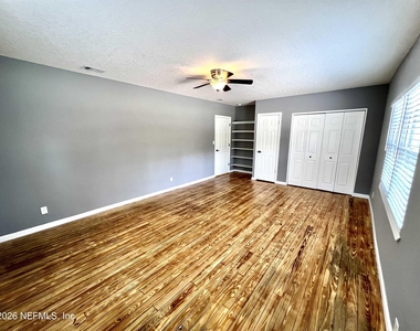 804 W 2nd Street - Photo Thumbnail 12