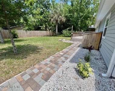 804 W 2nd Street - Photo Thumbnail 16
