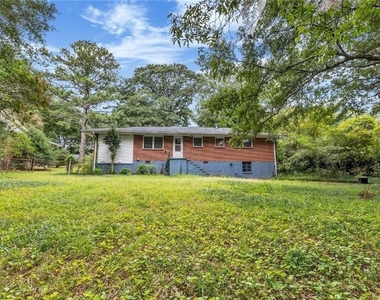 2726 Hollywood Drive - Photo Thumbnail 10
