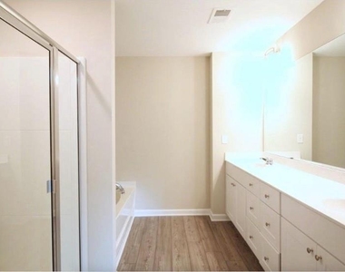 6148 Lanier Harbor Landing - Photo Thumbnail 16