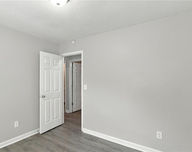 2790 Kayla Court - Photo Thumbnail 8