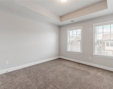 5499 Terrace Bend Place - Photo Thumbnail 52