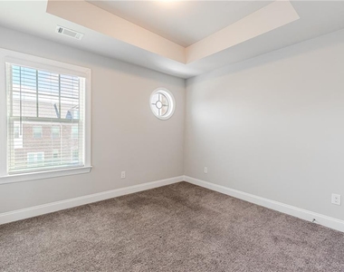 5499 Terrace Bend Place - Photo Thumbnail 56