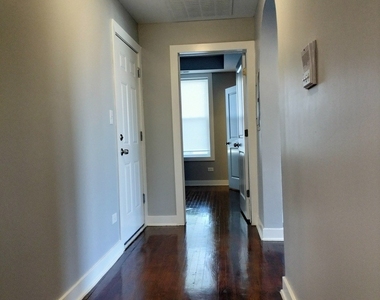 6601 S Bishop Street - Photo Thumbnail 2